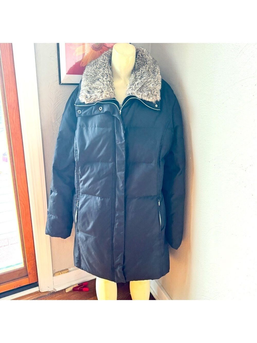 Fleet Street LTD. Women’s black goose down parka size xl